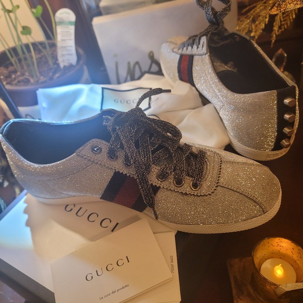 Authentic Men's Gucci shoes